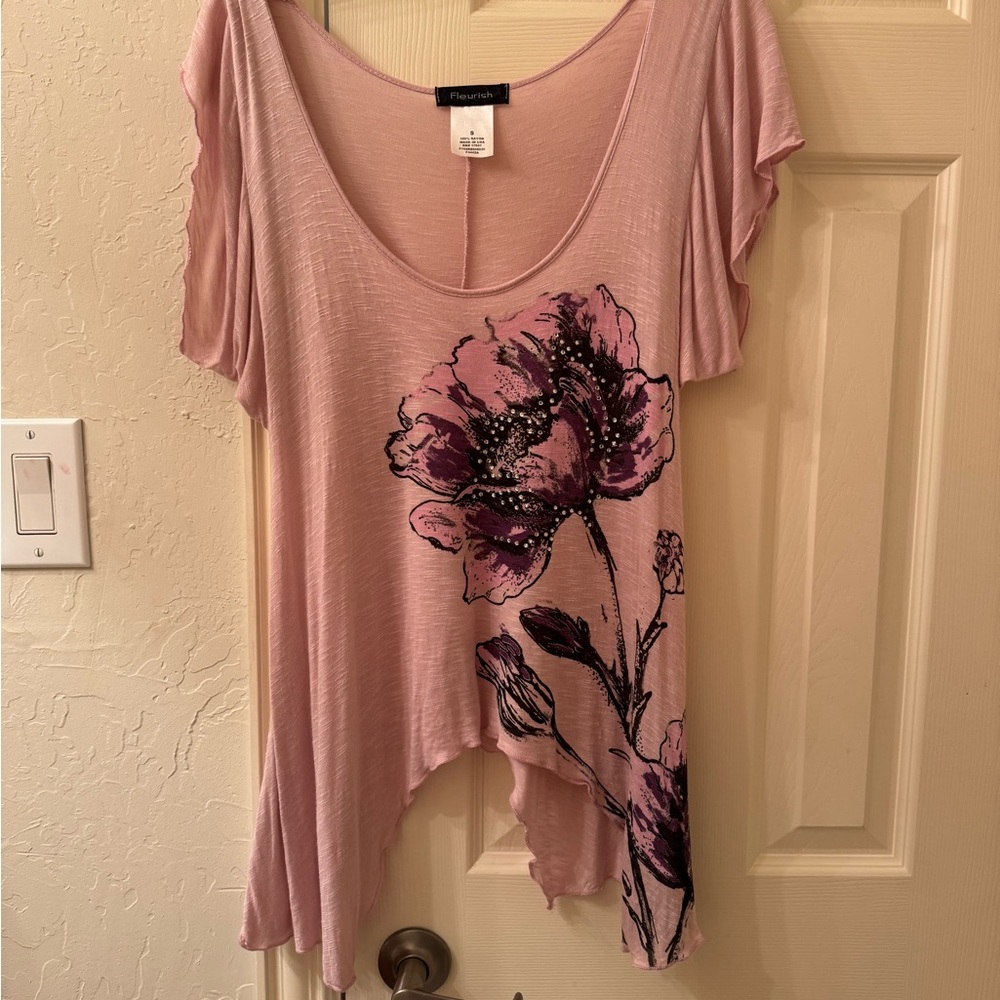 Fleurish Pink Floral Asymmetrical Hem Top – Rhinestone Detail (Size S)
